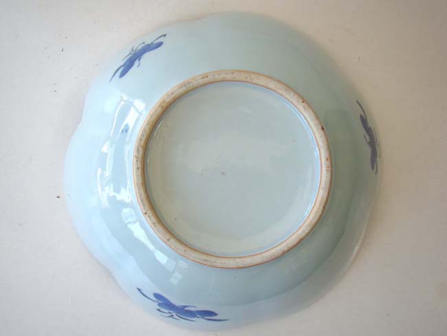 An exceptionally FINE and RARE early 19th century Chinese Export Porcelain 'Canton' six sided petal shaped bowl — image 4